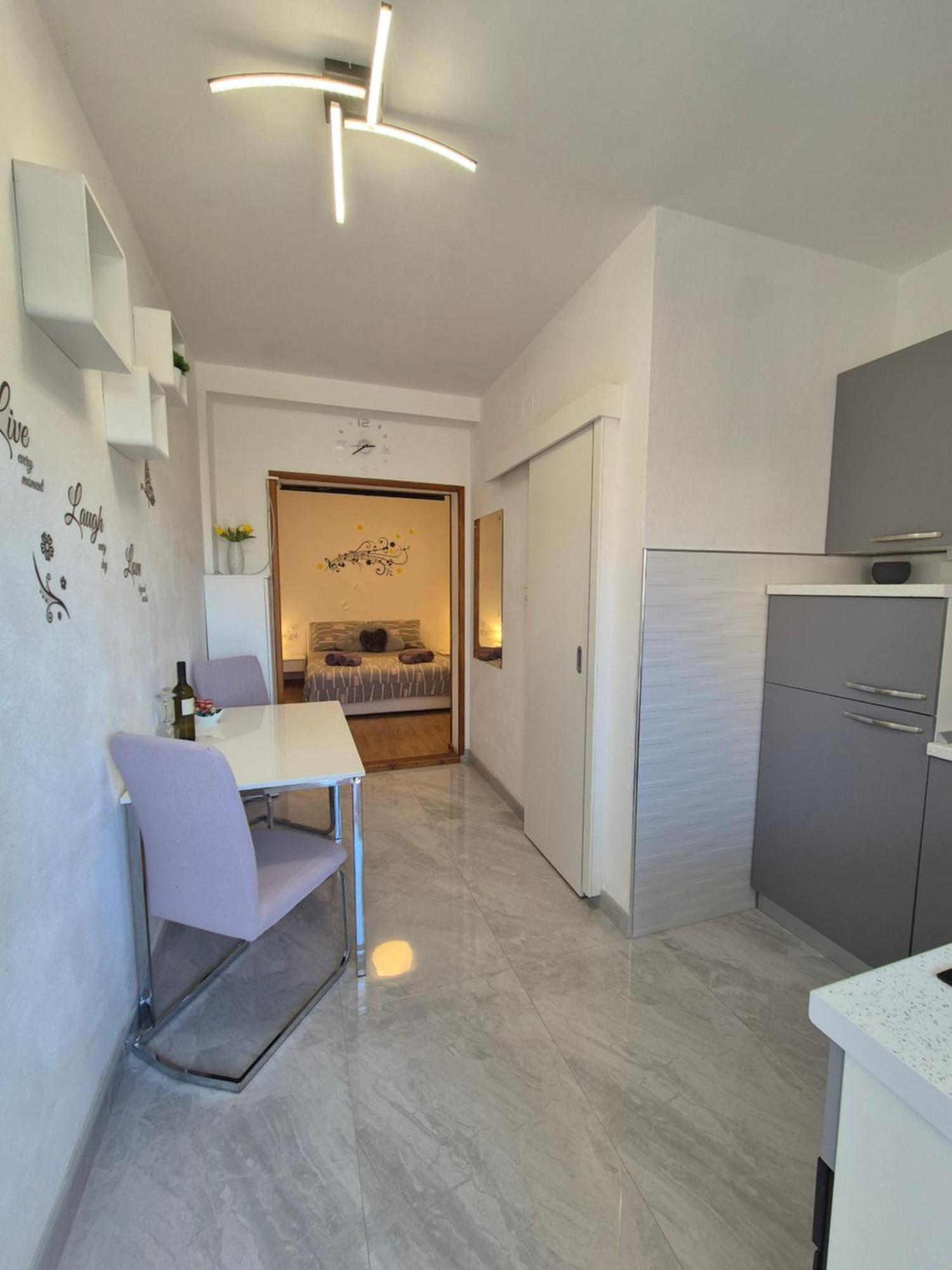 Apartment Karla Komiža Εξωτερικό φωτογραφία